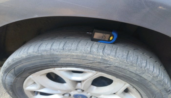 2016 Ford Ecosport TITANIUM 1.5L DIESEL, Diesel, Manual, 94,408 km, tyre