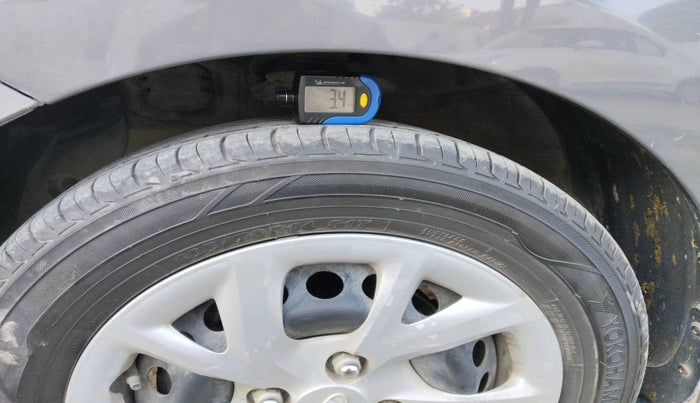 2017 Hyundai Grand i10 SPORTZ U2 1.2 CRDI, Diesel, Manual, 1,08,362 km, tyre