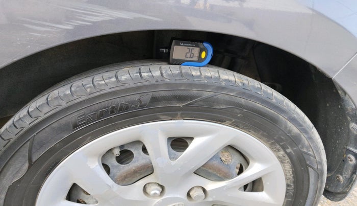 2017 Hyundai Grand i10 SPORTZ U2 1.2 CRDI, Diesel, Manual, 1,08,362 km, tyre