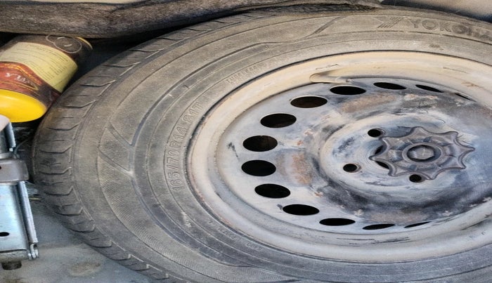 2017 Hyundai Grand i10 SPORTZ U2 1.2 CRDI, Diesel, Manual, 1,08,362 km, tyre