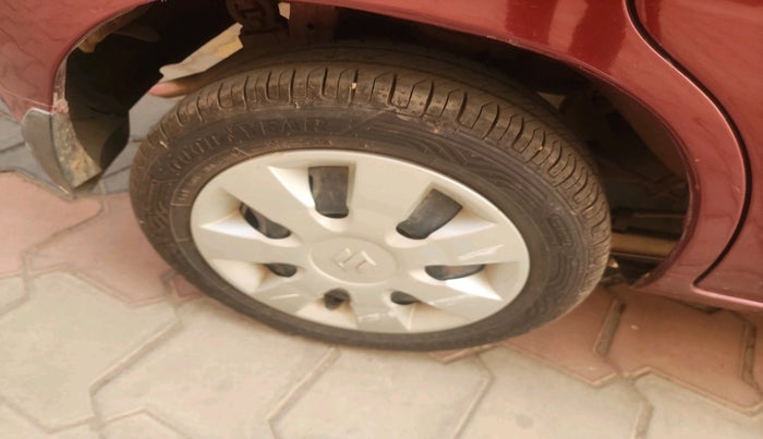 2013 Maruti Alto K10 VXI, Petrol, Manual, 97,815 km, tyre