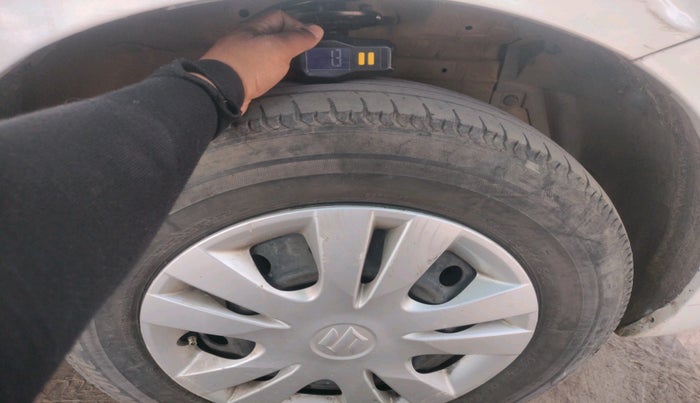 2014 Maruti Swift Dzire VXI, Petrol, Manual, 85,791 km, tyre