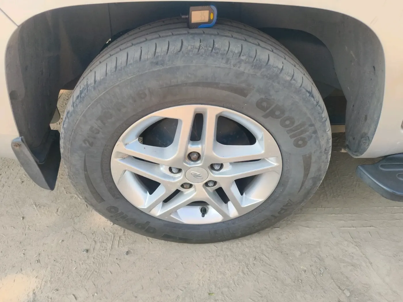 2018 Mahindra TUV 300 PLUS P8, Diesel, Manual, 10,01,020 km, tyre