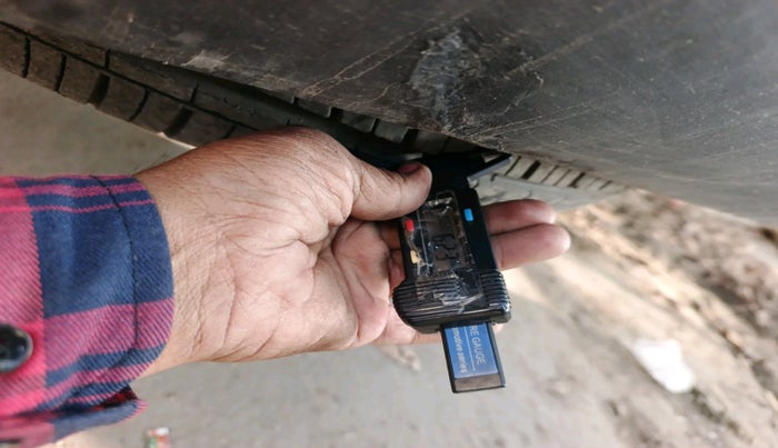 2018 Tata Safari Storme 2.2 EX 4X2, Diesel, Manual, 95,055 km, tyre