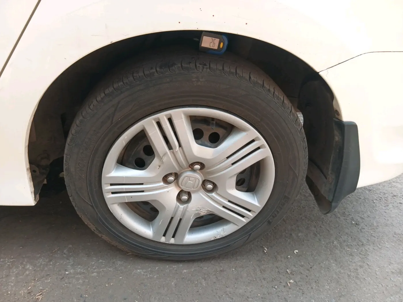 2009 Honda City 1.5L I-VTEC S MT, Petrol, Manual, 1,34,194 km, tyre