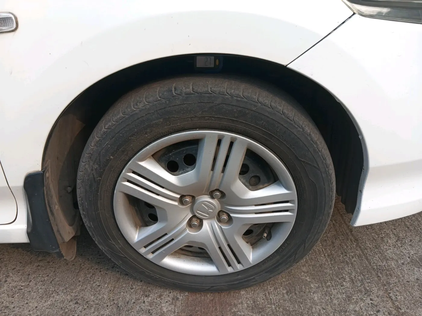 2009 Honda City 1.5L I-VTEC S MT, Petrol, Manual, 1,34,194 km, tyre