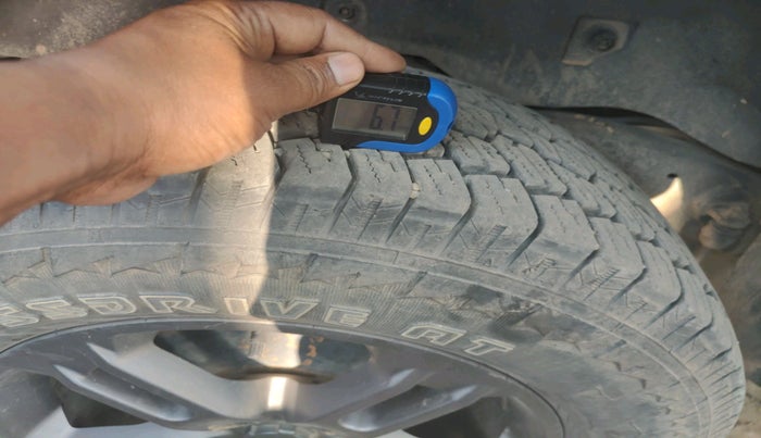 2022 Mahindra Thar LX HARD TOP 4WD MT, Diesel, Manual, 59,894 km, tyre