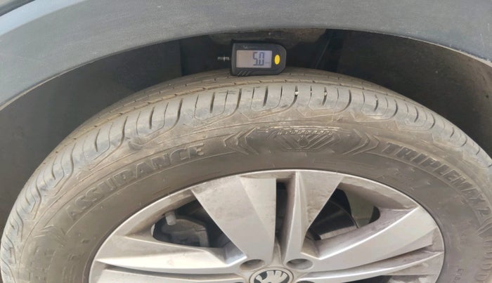 2022 Skoda KUSHAQ AMBITION 1.0L TSI AT, Petrol, Automatic, 22,395 km, tyre