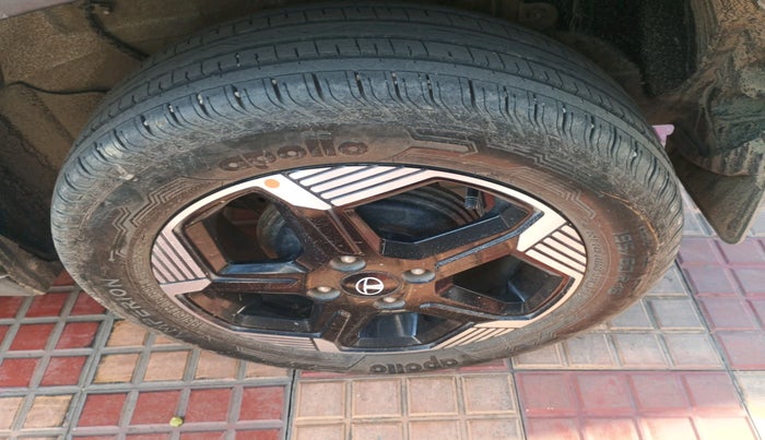 2024 Tata PUNCH EV EMPOWERED S 3.3, Electric, Automatic, 9,622 km, tyre