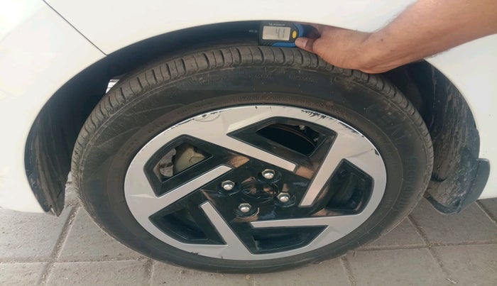 2023 Hyundai GRAND I10 NIOS SPORTZ 1.2 KAPPA VTVT CNG, CNG, Manual, 80,591 km, tyre