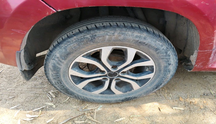 2015 Nissan Terrano XL D PLUS, Diesel, Manual, 85,645 km, tyre