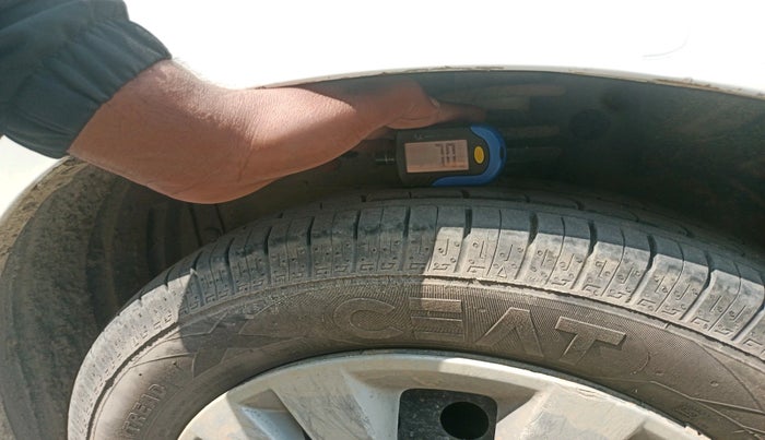 2013 Maruti Wagon R 1.0 VXI, CNG, Manual, 1,09,874 km, tyre