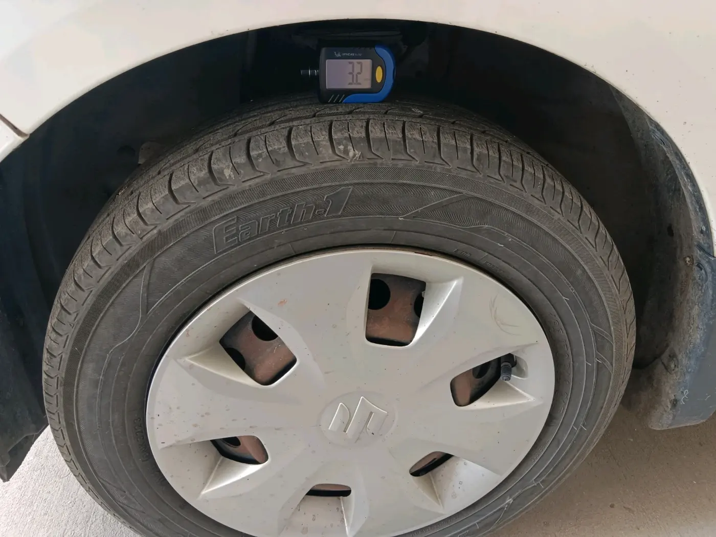 2019 Maruti New Wagon-R VXI 1.0, Petrol, Manual, 24,798 km, tyre