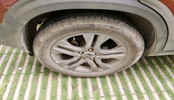 2020 KIA SELTOS HTX 1.5 PETROL, Petrol, Manual, 65,370 km, tyre