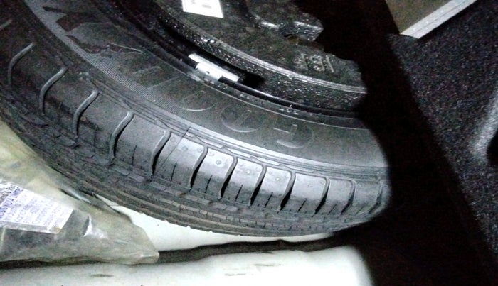 2018 Hyundai Creta E PLUS 1.6 PETROL, Petrol, Manual, 54,858 km, tyre