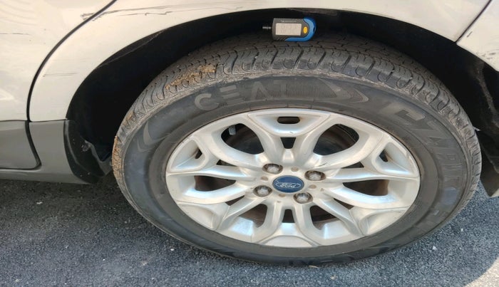 2015 Ford Ecosport TITANIUM 1.5L DIESEL, Diesel, Manual, 95,786 km, tyre