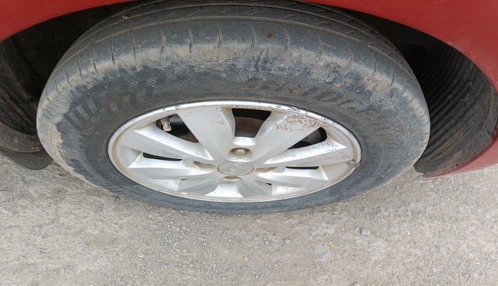 2014 Hyundai Elite i20 ASTA 1.2, CNG, Manual, 1,08,663 km, tyre