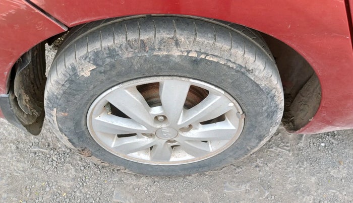 2014 Hyundai Elite i20 ASTA 1.2, CNG, Manual, 1,08,663 km, tyre