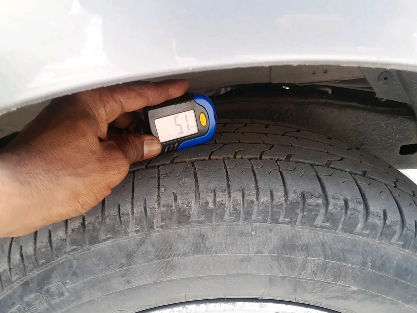 2019 Toyota Innova Crysta 2.8 GX AT 7 STR, Diesel, Automatic, 1,75,253 km, tyre