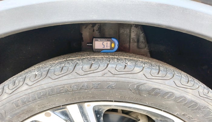 2022 MG ASTOR SAVVY 1.5 CVT, Petrol, Automatic, 22,643 km, tyre