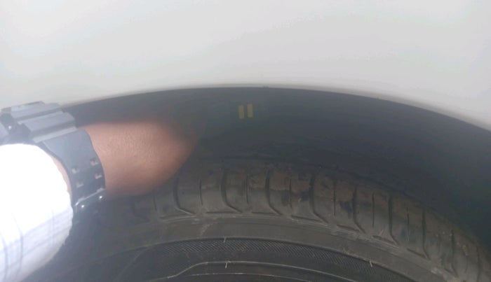 2014 Honda City 1.5L I-VTEC VX CVT, CNG, Automatic, 1,27,800 km, tyre