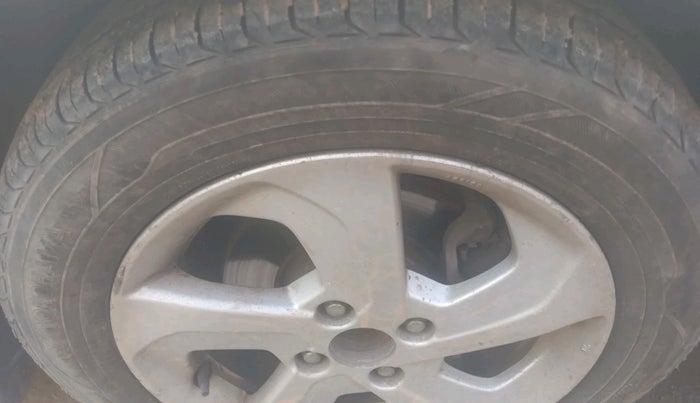 2014 Honda City 1.5L I-VTEC VX CVT, CNG, Automatic, 1,27,800 km, tyre