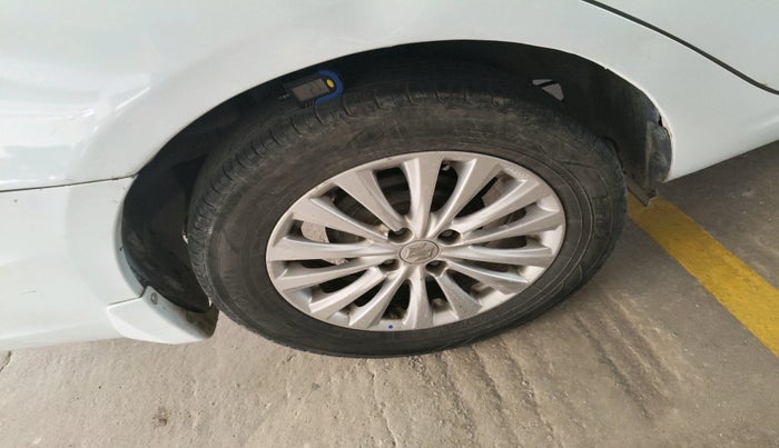 2014 Maruti Ciaz ZDI, Diesel, Manual, 1,17,525 km, tyre