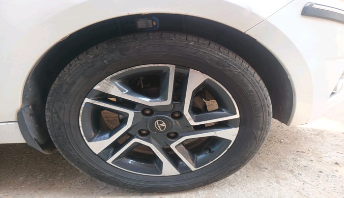 2019 Tata Tiago XZ PLUS PETROL, Petrol, Manual, 73,059 km, tyre