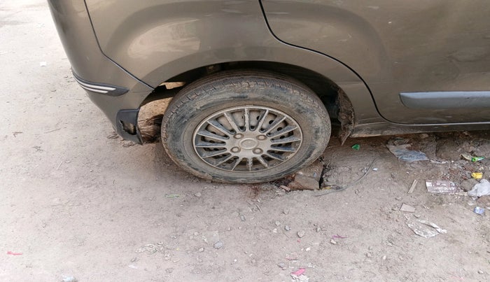 2022 Maruti New Wagon-R LXI CNG 1.0, CNG, Manual, 47,160 km, tyre