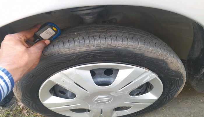 2014 Maruti Wagon R 1.0 VXI, Petrol, Manual, 33,799 km, tyre