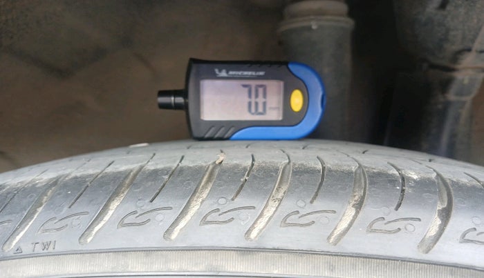 2023 KIA SONET HTX 1.0 DCT, Petrol, Automatic, 29,874 km, tyre