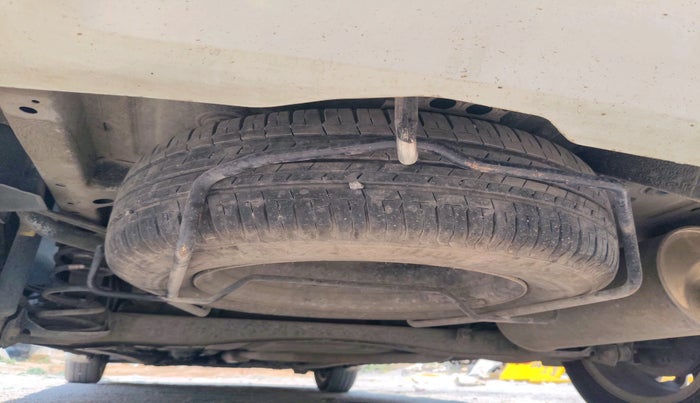 2020 Maruti Ertiga ZXI+ SHVS, Petrol, Manual, 61,767 km, tyre