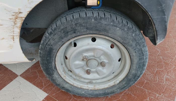 2013 Tata Nano CX, Petrol, Manual, 72,154 km, tyre