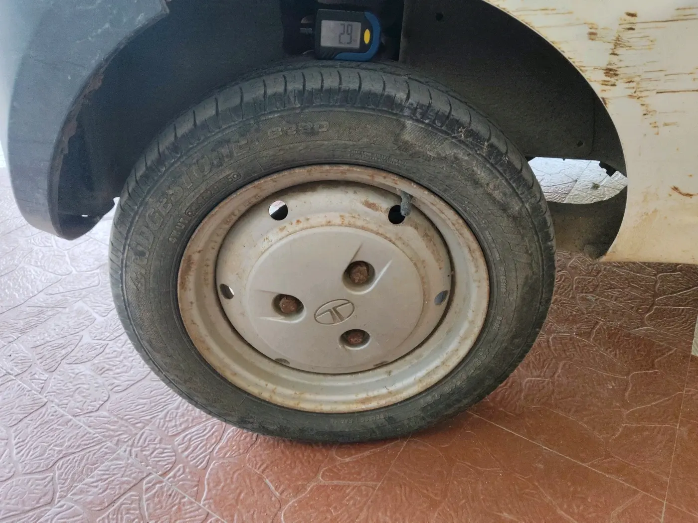2013 Tata Nano CX, Petrol, Manual, 72,154 km, tyre