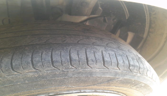 2020 Honda Amaze 1.5L I-DTEC E, Diesel, Manual, 2,35,027 km, tyre