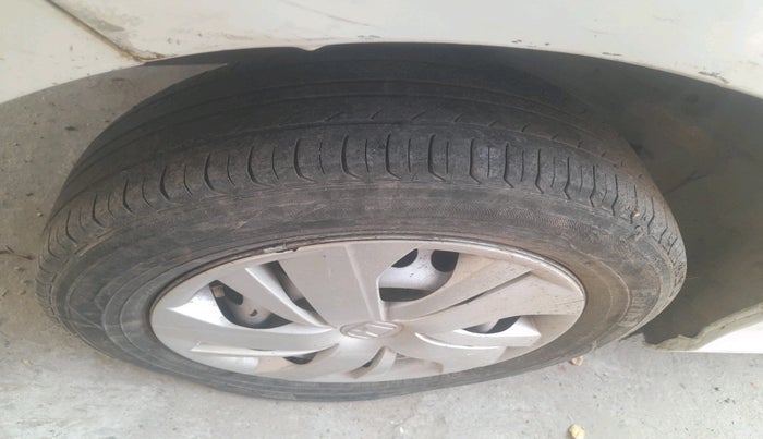 2020 Honda Amaze 1.5L I-DTEC E, Diesel, Manual, 2,35,027 km, tyre