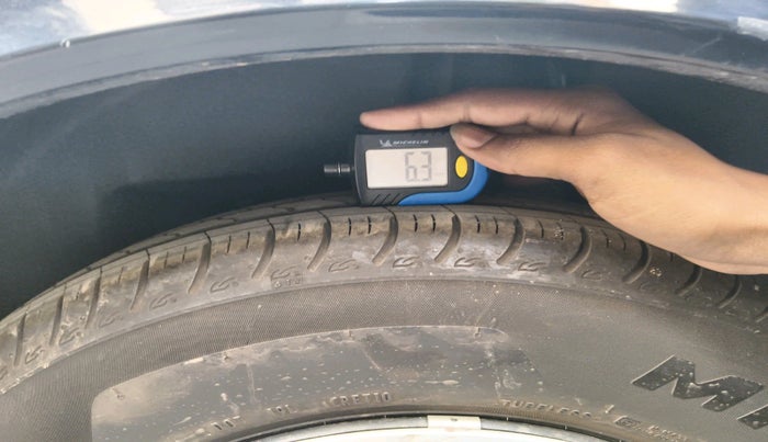 2024 Maruti Swift VXi AMT, Petrol, Automatic, 2,905 km, tyre