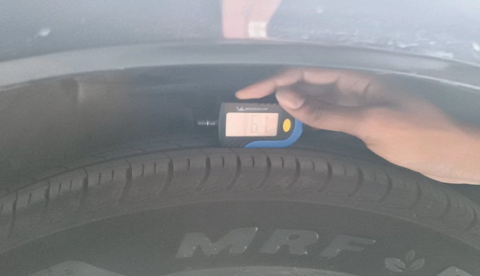 2024 Maruti Swift VXi AMT, Petrol, Automatic, 2,905 km, tyre