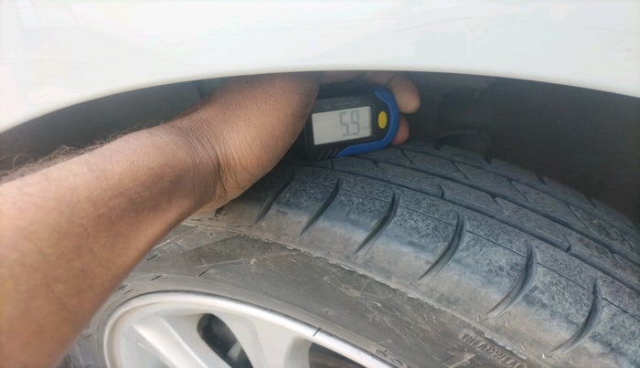 2015 Hyundai Grand i10 ASTA 1.2 KAPPA VTVT, Petrol, Manual, 41,080 km, tyre