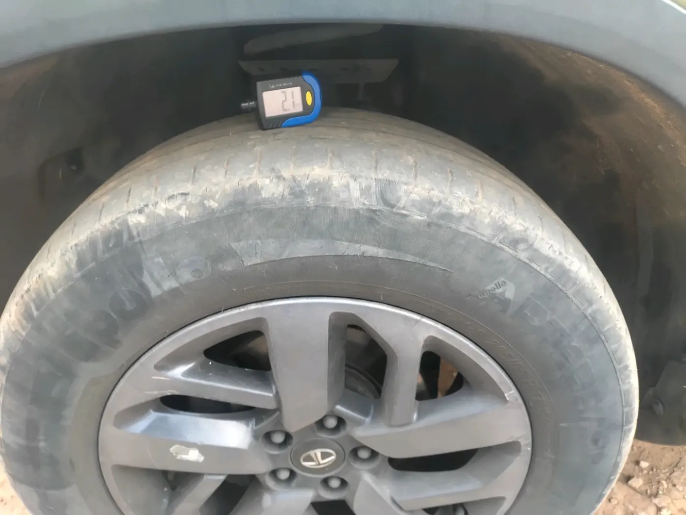 2022 Tata Harrier XZA PLUS 2.0L KAZIRANGA, Diesel, Automatic, 71,748 km, tyre