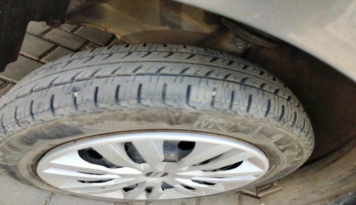 2011 Maruti Wagon R 1.0 VXI, Petrol, Manual, 58,158 km, tyre