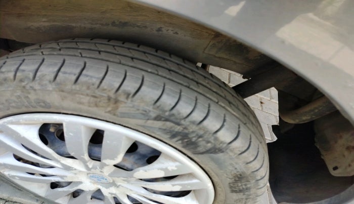 2011 Maruti Wagon R 1.0 VXI, Petrol, Manual, 58,158 km, tyre