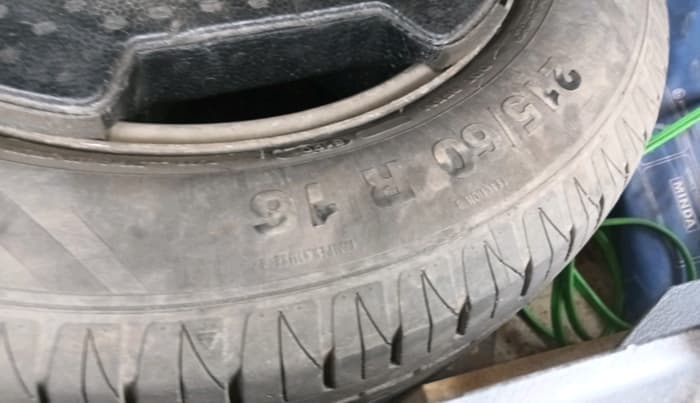 2019 Maruti Vitara Brezza ZDI, Diesel, Manual, 1,88,382 km, tyre