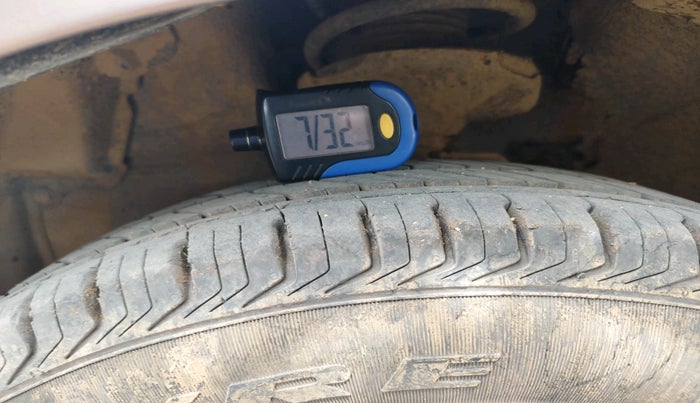 2011 Maruti A Star VXI, Petrol, Manual, 88,142 km, tyre