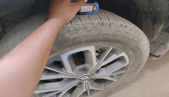 2019 Renault Duster RXS OPT CVT, Petrol, Automatic, 50,199 km, tyre