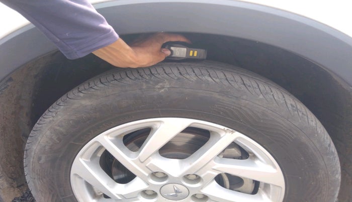 2024 Mahindra XUV300 W8 1.5 DIESEL, Diesel, Manual, 99,108 km, tyre