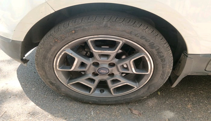 2017 Ford Ecosport TITANIUM+ 1.5L DIESEL, Diesel, Manual, 91,842 km, tyre