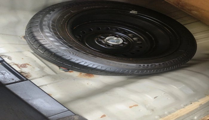 2011 Honda City 1.5L I-VTEC V MT, Petrol, Manual, 1,05,588 km, tyre