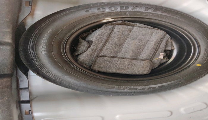 2024 KIA SONET HTX 1.5 DIESEL IMT, Diesel, Manual, 43,674 km, tyre