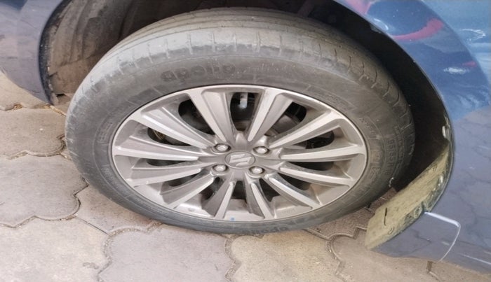 2021 Maruti Ciaz ALPHA  AT 1.5 SHVS PETROL, Petrol, Automatic, 61,060 km, tyre